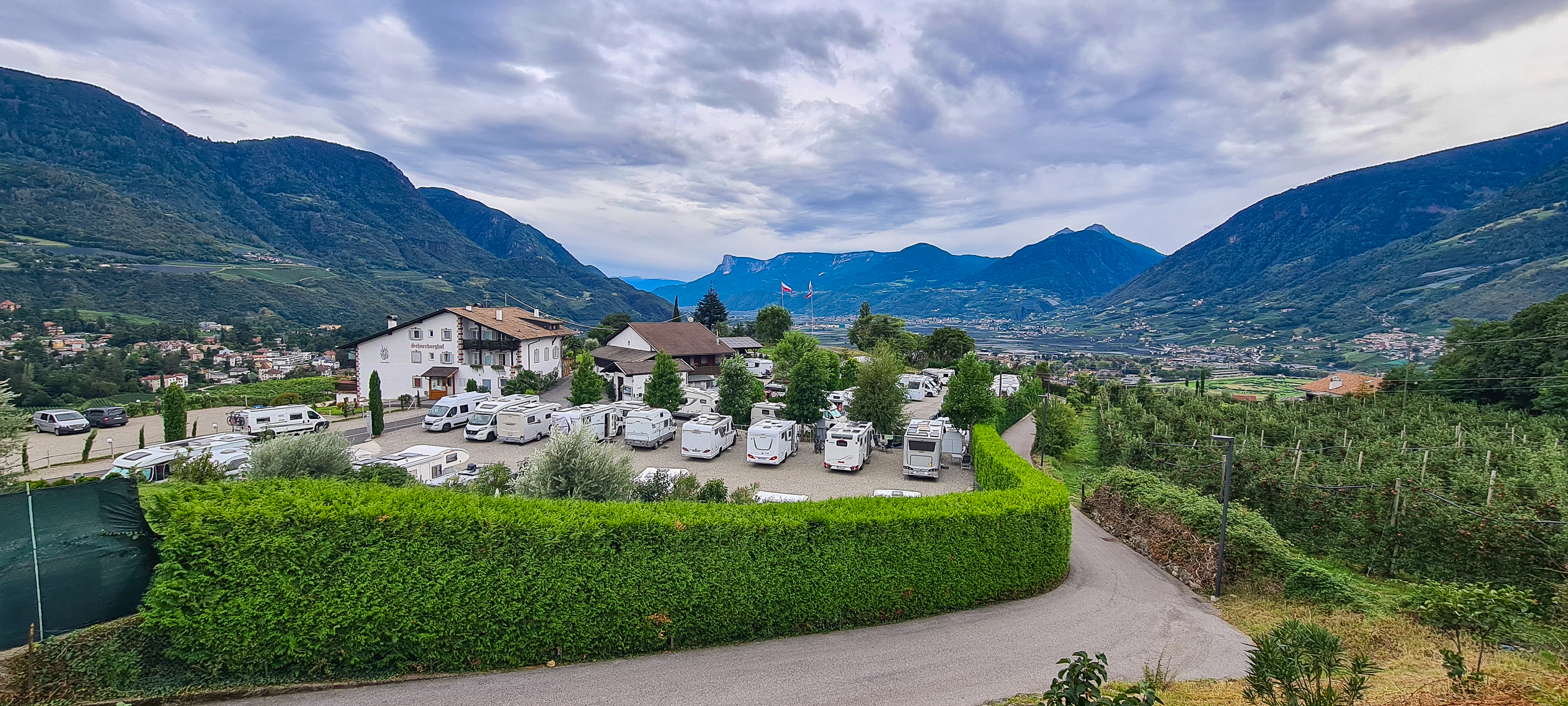 Campingplatz Dorf Tirol bei Meran in Südtirol, Italien