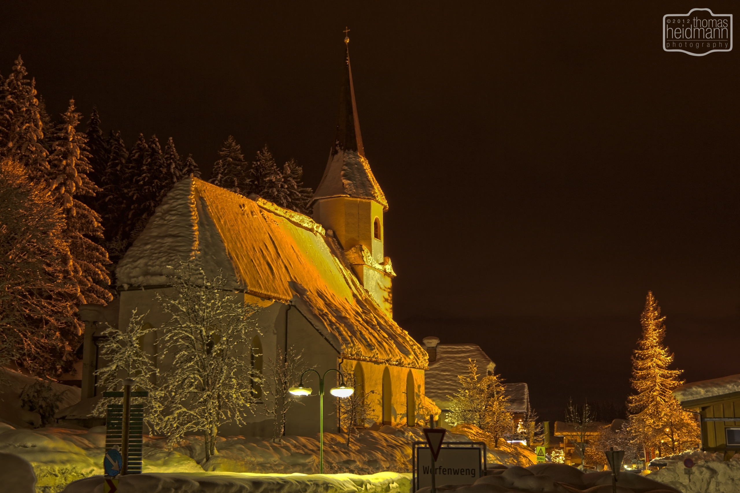 Werfenwenger Kirche bei Nacht