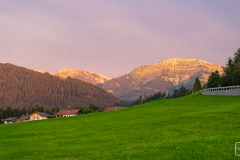 Sonnenuntergang in den Bergen