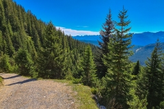 Steile Anstiege auf dem Weg zur Wettersteinhütte im Gaistal