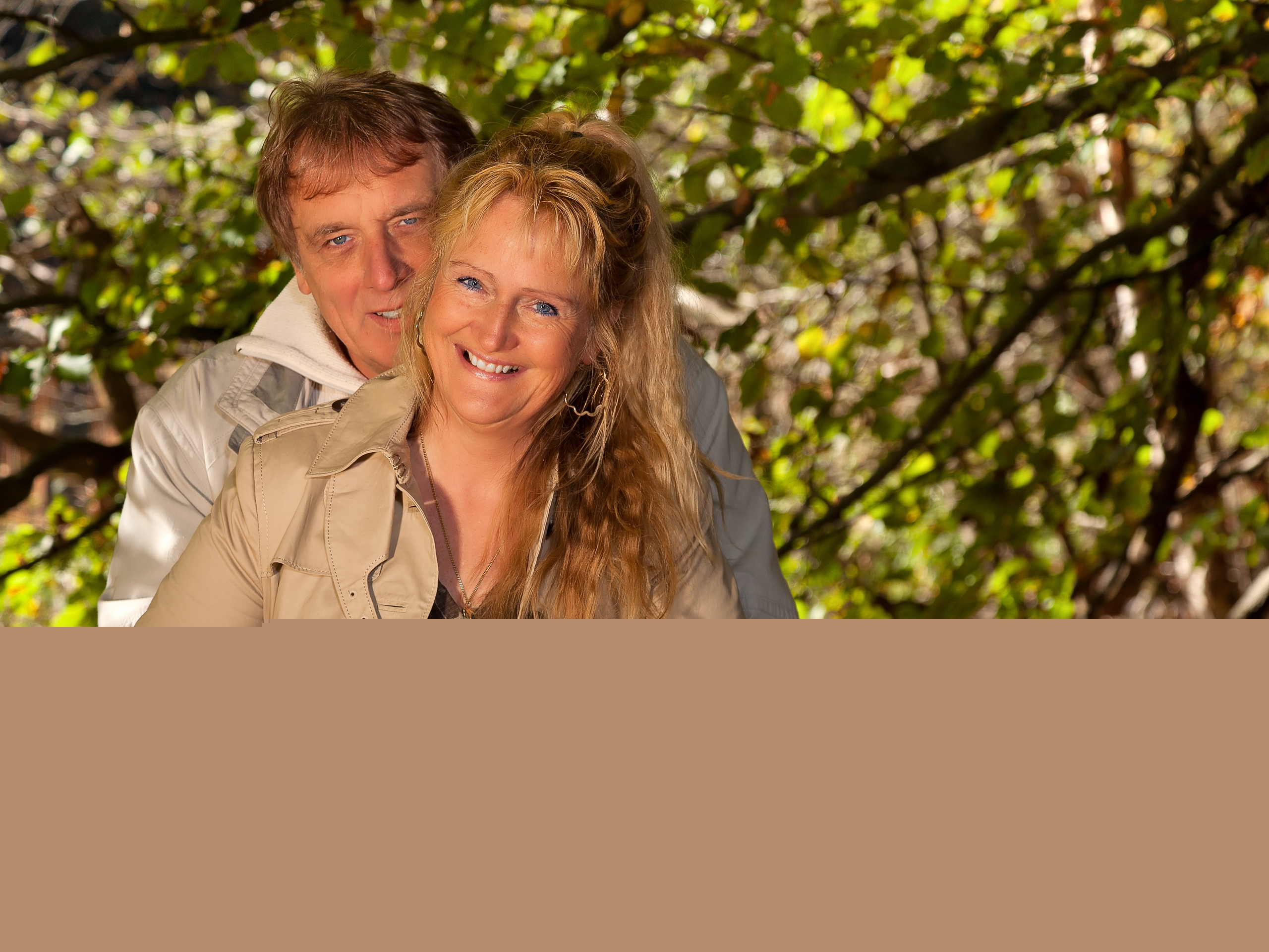 Hanne & Rainer im Herbstwald
